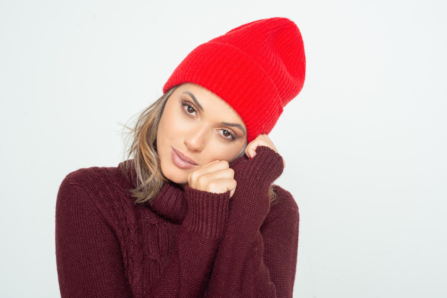 Garnprøver på bord